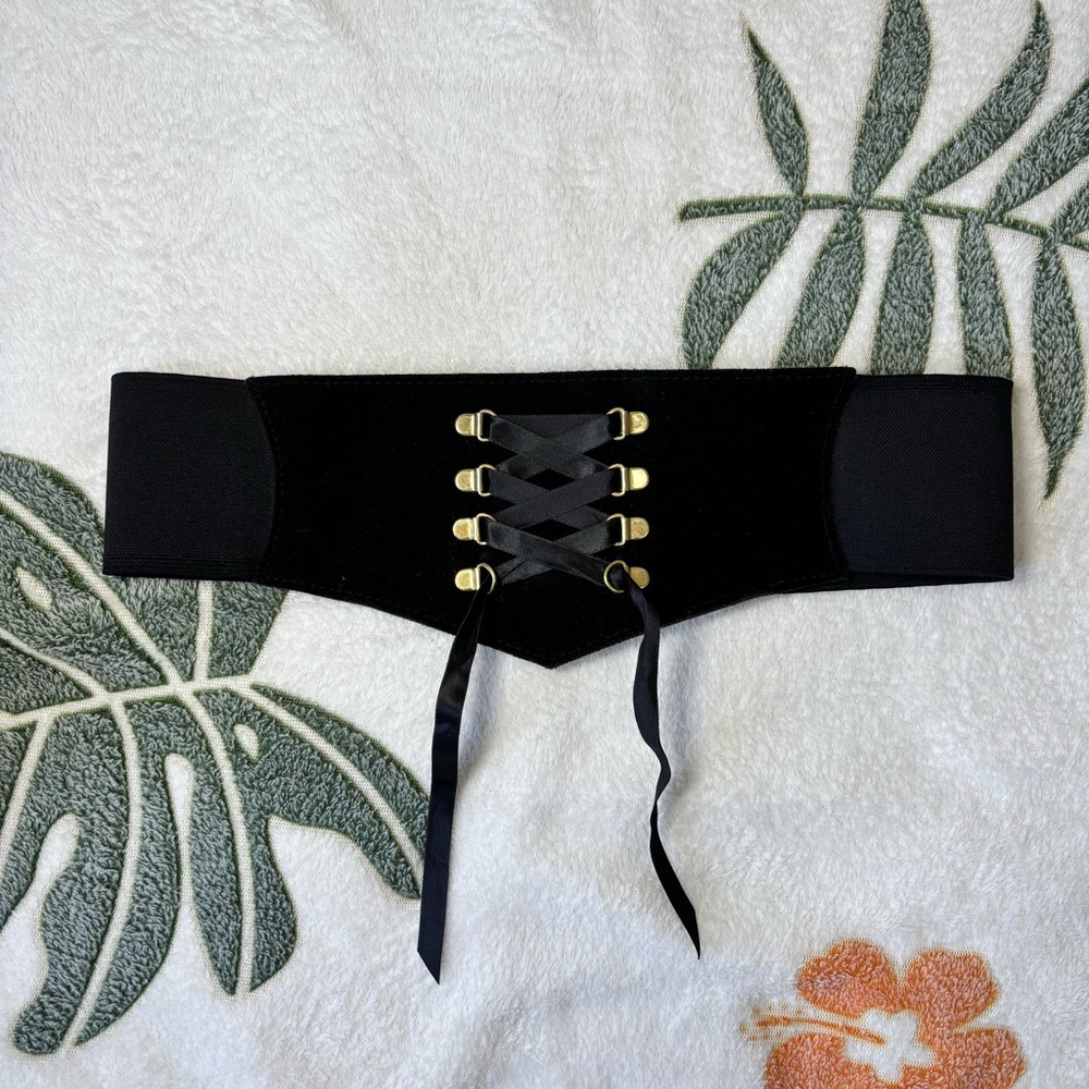 Elegant Vintage Black Corset Belt